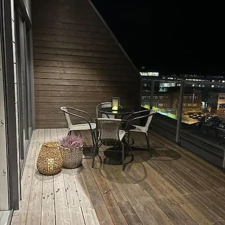 Toppleilighet Min 2 Dager Leie Apartment *